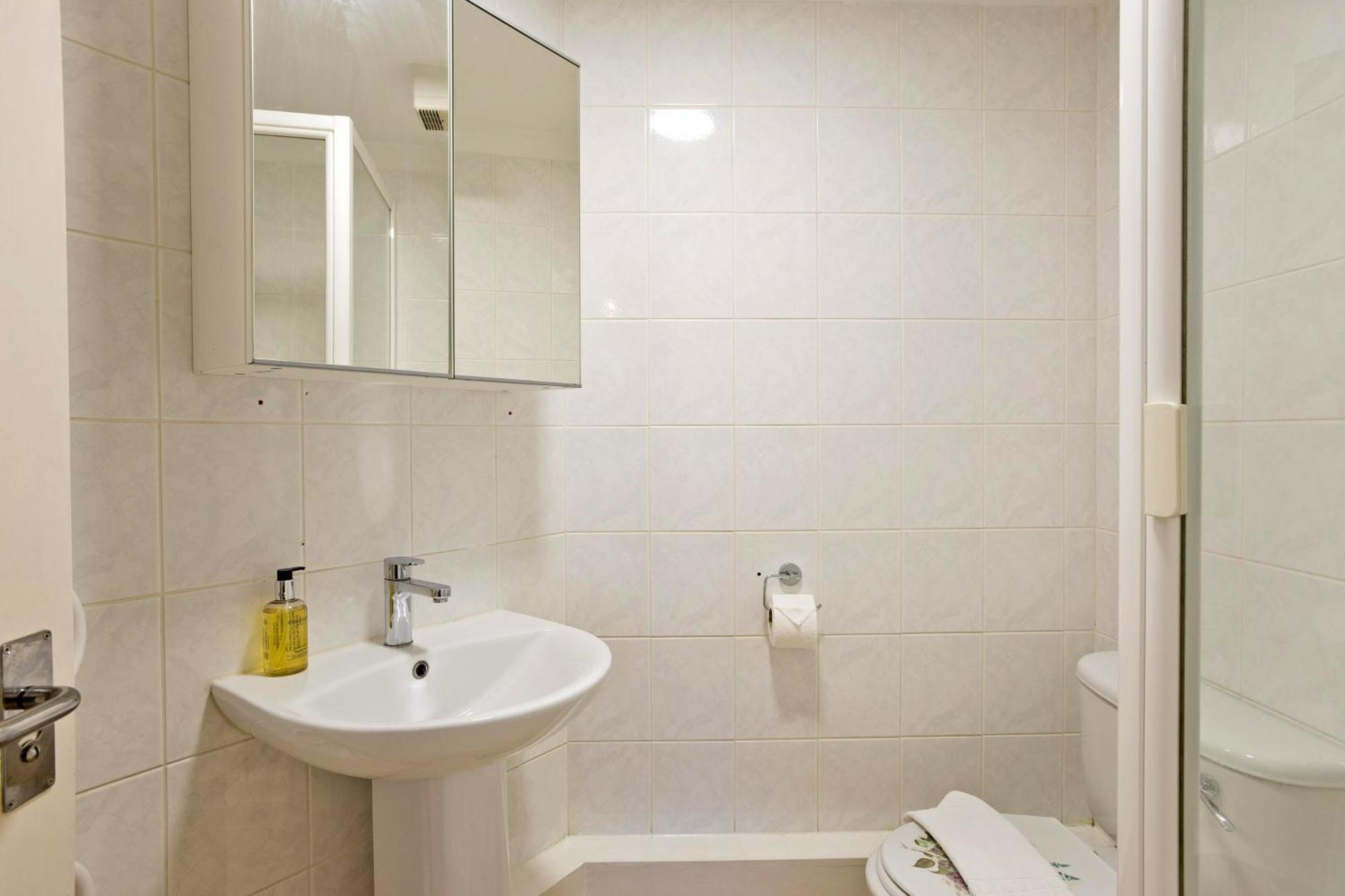 Imperial Meridian Place Apartment London Ngoại thất bức ảnh